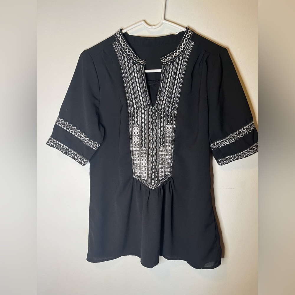 Boho style black and white top